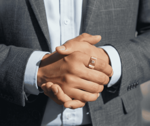 14 karaat gouden zegelring met zirkonia