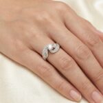 Wit gouden diamanten ring