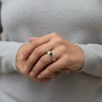 Bicolor saffier en diamanten ring