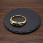 Ring met saffier en diamanten