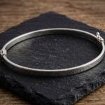 Wit gouden slavenarmband