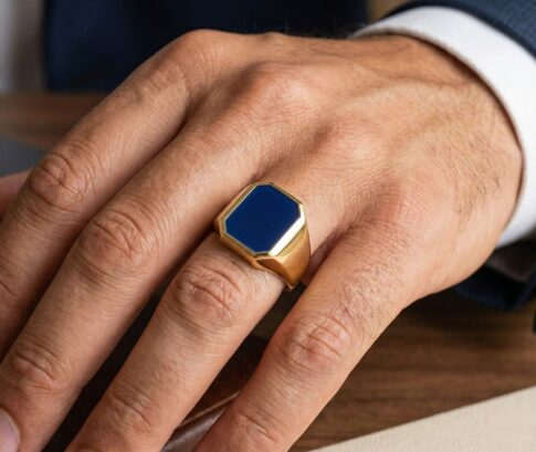 Gouden ring met lagensteen