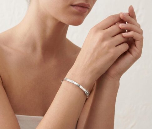 Wit gouden slavenarmband