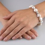 Parelarmband met zirkonia en barok parels