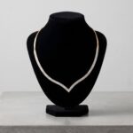 Gouden collier met zirkonia