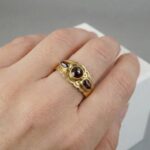 Christian gouden ring met granaat