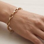 Gouden closed forever schakel armband