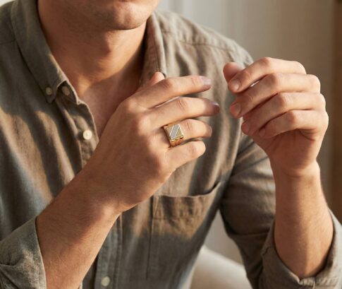 Tricolor gouden zegelring