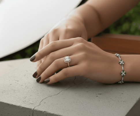 Geel gouden entourage ring met zirconia