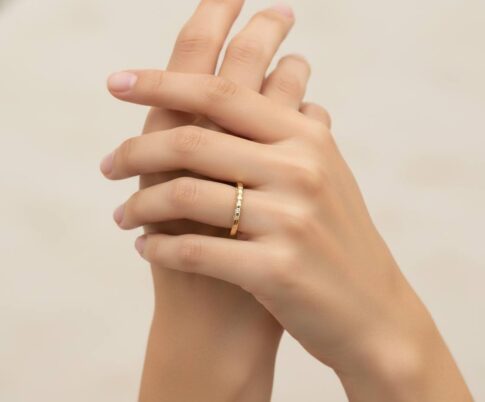 Geel gouden harten briljanten ring