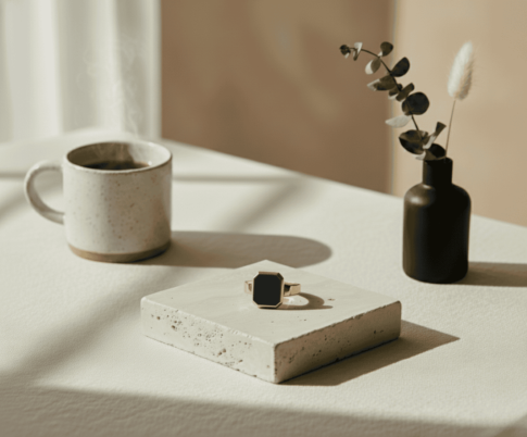 Christian cachet ring met lagensteen