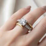 Christian bicolor gouden twist ring met zirkonia