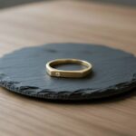 Gouden smalle ring met diamant