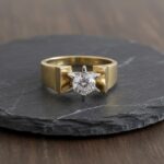 Geel gouden ring met zirkonia
