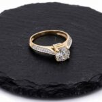 Rosé gouden solitaire ring met Swarovski zirconia