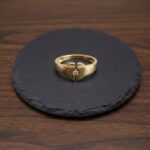 14 karaat geel gouden harten ring met diamant