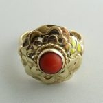 Geel gouden bloedkoraal ring