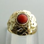 Geel gouden bloedkoraal ring