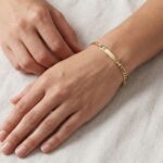 Gouden kind naam plaat armband