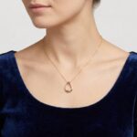 Gouden ketting met druppel hanger