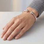 Christian zilveren slavenarmband