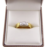 Gouden ring met diamant en briljant