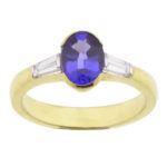 18 karaat gouden ring met tanzaniet en diamanten