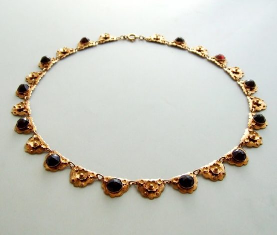 Rosé gouden collier met granaat