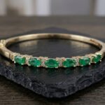 Gouden armband met smaragd en diamanten