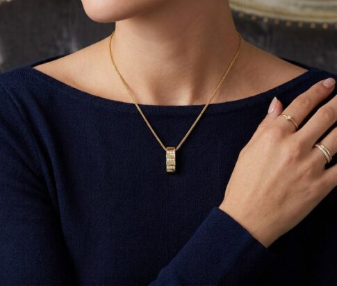 Geel gouden collier en hanger met diamanten