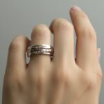 Wit gouden Christian ring met diamanten