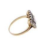 Gouden ring met Triangle diamant