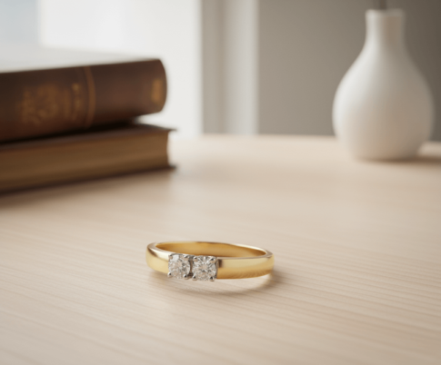 Bicolor ring met 2 diamanten