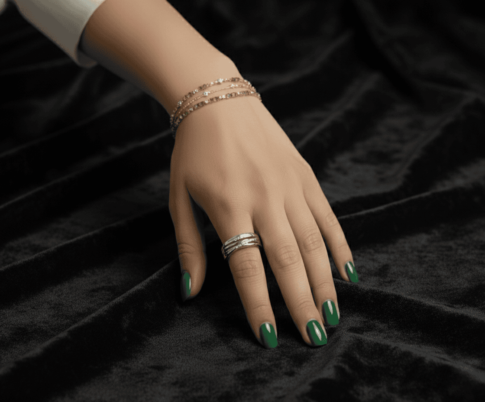 Wit gouden Christian ring met diamanten