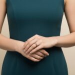 Gouden ring met zirkonia en robijn