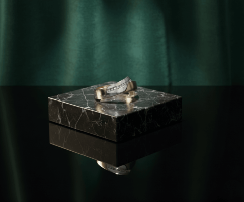 Geel en wit- gouden ring met briljanten