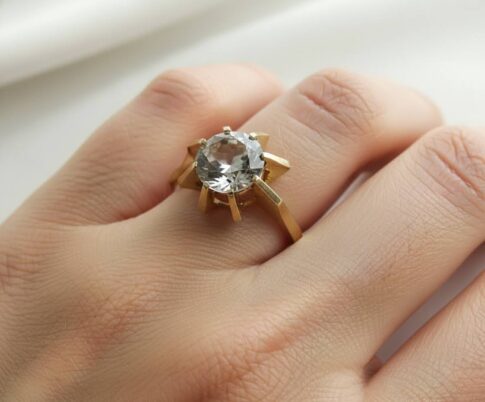 Geel gouden ring met aquamarijn