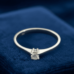 Wit gouden ring met briljant