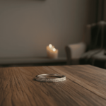 Wit gouden ring met 15 diamanten