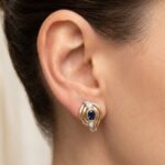 Gouden saffier en diamanten oorbellen