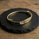 Geel gouden kinderarmband