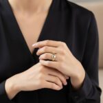 Christian gouden ring met saffier, robijn en smaragd