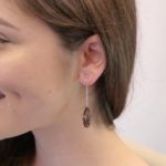 Gouden oorbellen met rookkwarts