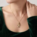 Wit gouden kruis met zirkonia