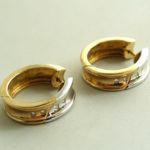 Bicolor oorbellen met diamanten