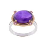 Wit gouden ring met amethyst