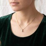 Gouden collier en diamanten hanger
