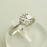 18 karaat wit gouden ring met diamanten