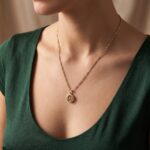 Occasion gouden collier en hanger met diamant