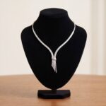 Wit gouden collier met zirkonia